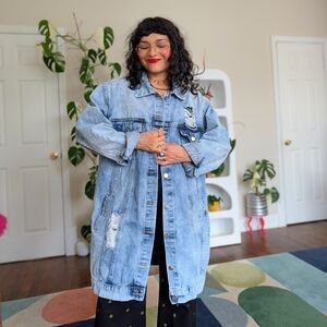 Oversized Light Wash Distressed Denim Jacket - Light Blue